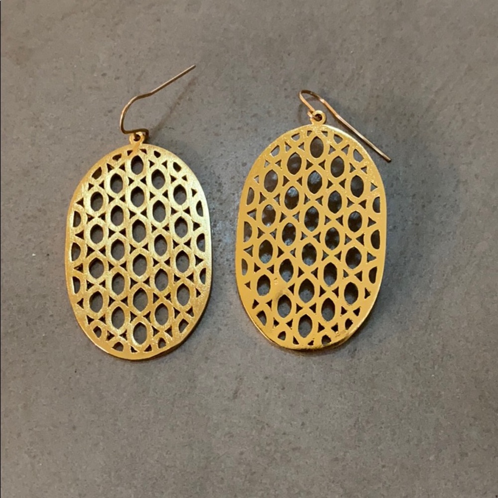 Bristol oval earring